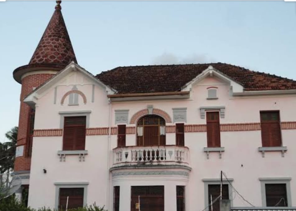 Castelinho, casarão em Jaguaribe